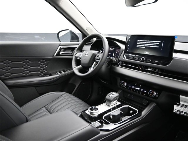 New 2025 Mitsubishi Outlander SEL image 19