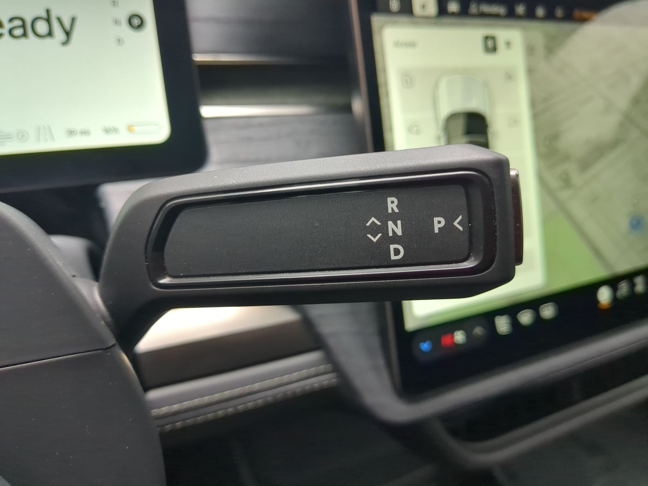 Used 2025 Rivian R1S Adventure Dual AWD/4WD image 23
