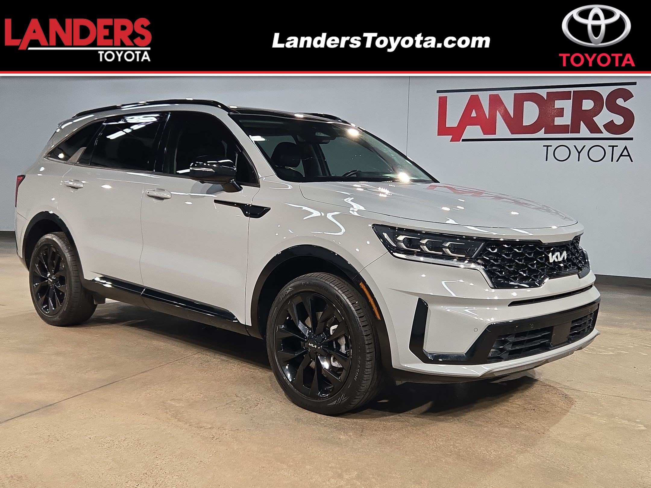Used 2023 Kia Sorento SX