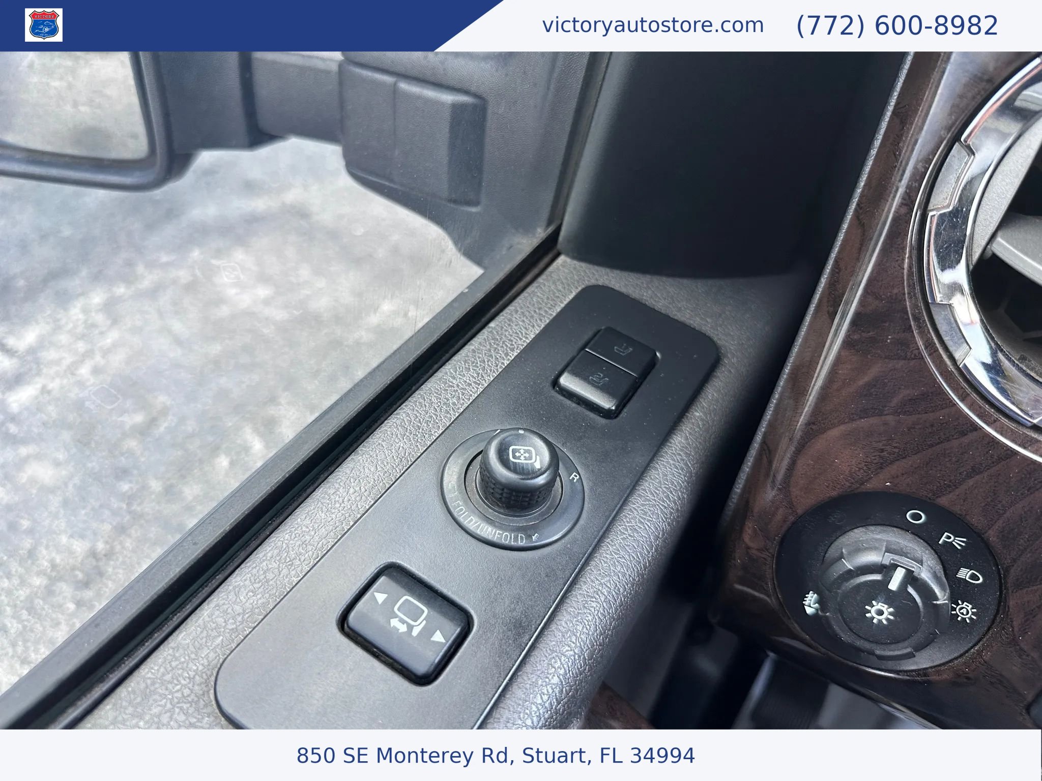 Used 2016 Ford F350 Platinum w/ FX4 Off-Road Package AWD/4WD image 40