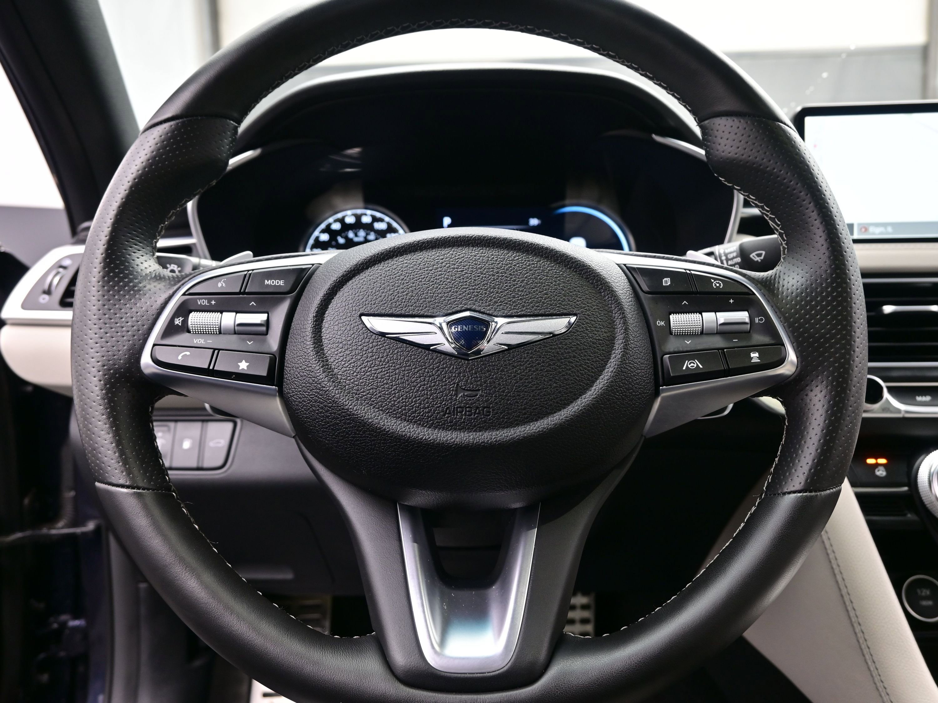 Certified 2023 Genesis G70 2.0T w/ Sport Prestige Package image 25