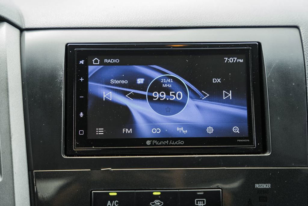 Used 2010 Toyota Tundra 4x4 CrewMax image 31