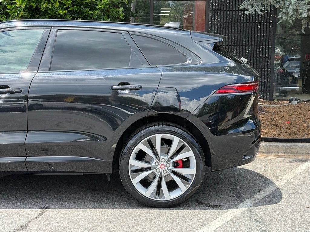 Used 2022 Jaguar F-PACE S AWD/4WD image 11