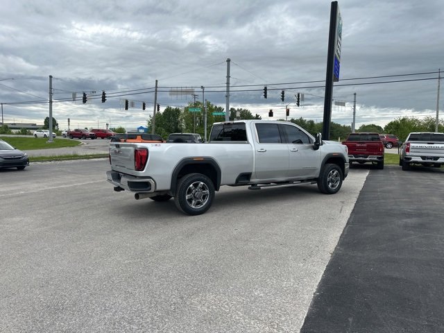 Used 2023 GMC Sierra 3500 SLT w/ SLT Preferred Package image 6