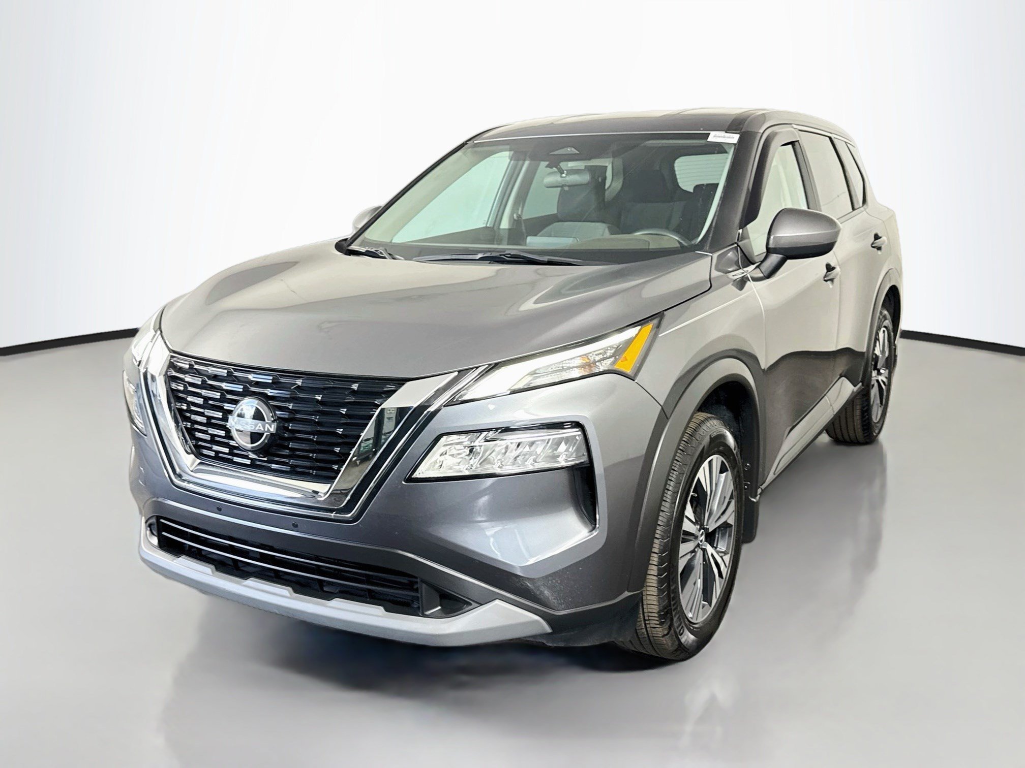 Used 2023 Nissan Rogue SV FWD image 4