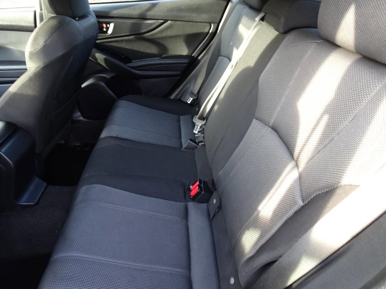 Used 2019 Subaru Impreza 2.0i Premium image 14