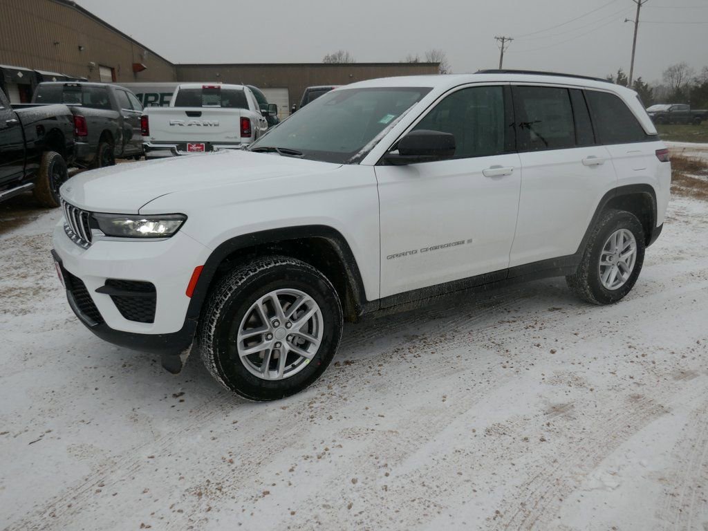 New 2025 Jeep Grand Cherokee Laredo X image 7