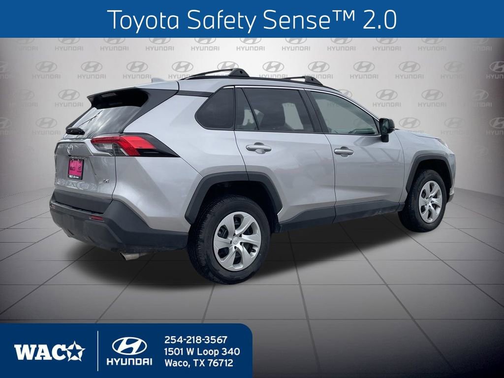 Used 2019 Toyota RAV4 LE image 13
