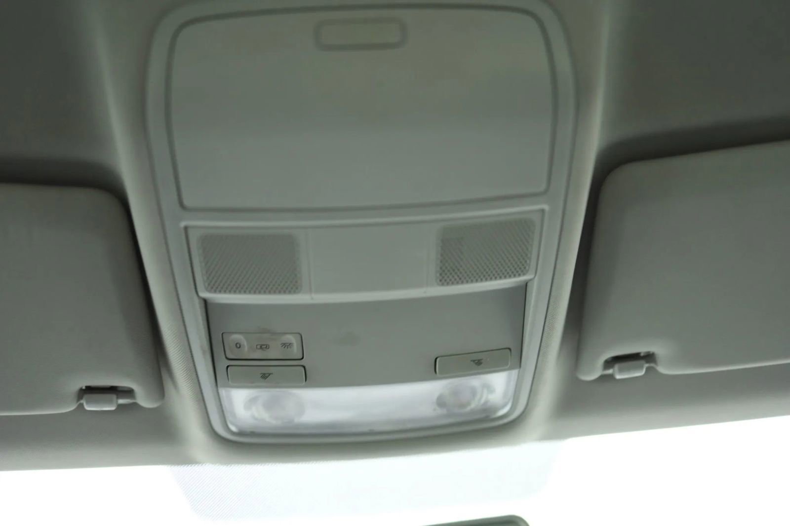 Used 2017 Volkswagen Tiguan S image 30