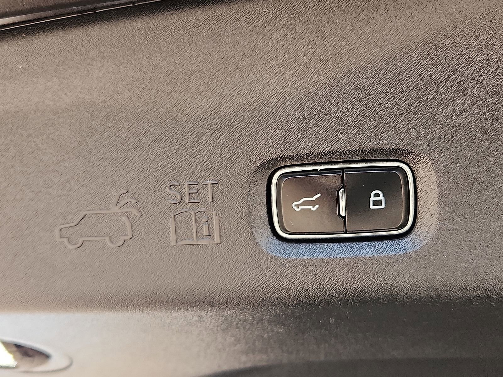 Used 2025 Ford Expedition Max Platinum AWD/4WD image 9