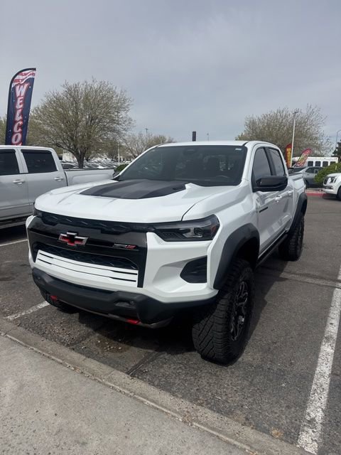 Used 2025 Chevrolet Colorado ZR2 w/ Technology Package image 11