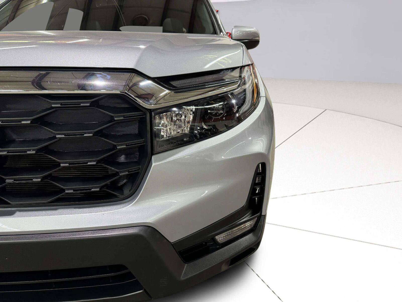Used 2023 Honda Passport EX-L image 13
