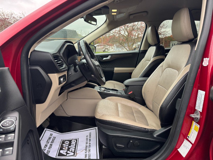 Used 2020 Ford Escape Titanium AWD/4WD image 15