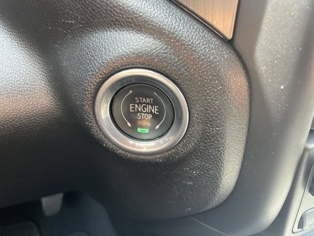 Used 2021 GMC Sierra 1500 Denali w/ Denali Ultimate Package AWD/4WD image 17