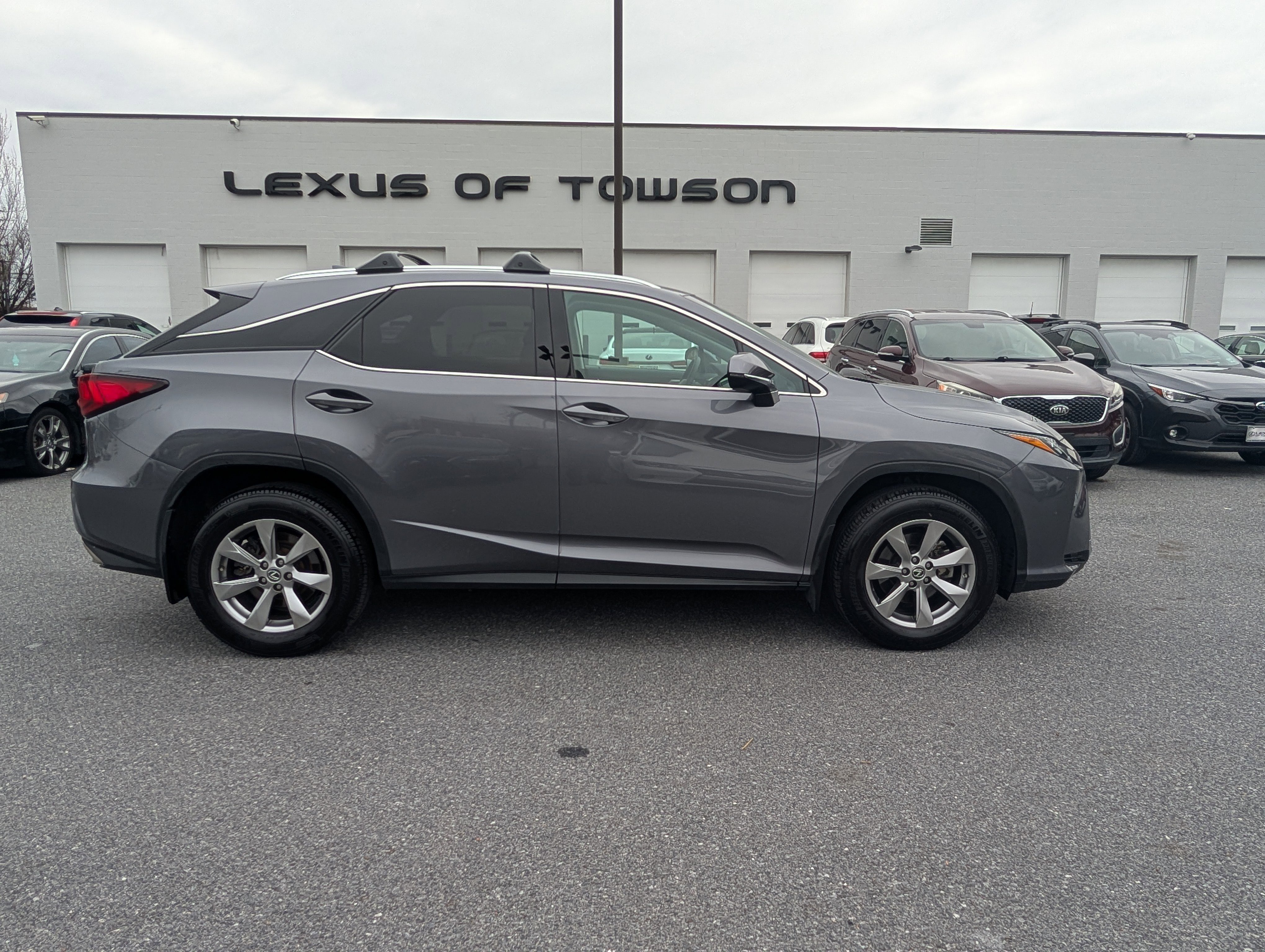 Used 2018 Lexus RX 350 350 w/ Premium Package image 2