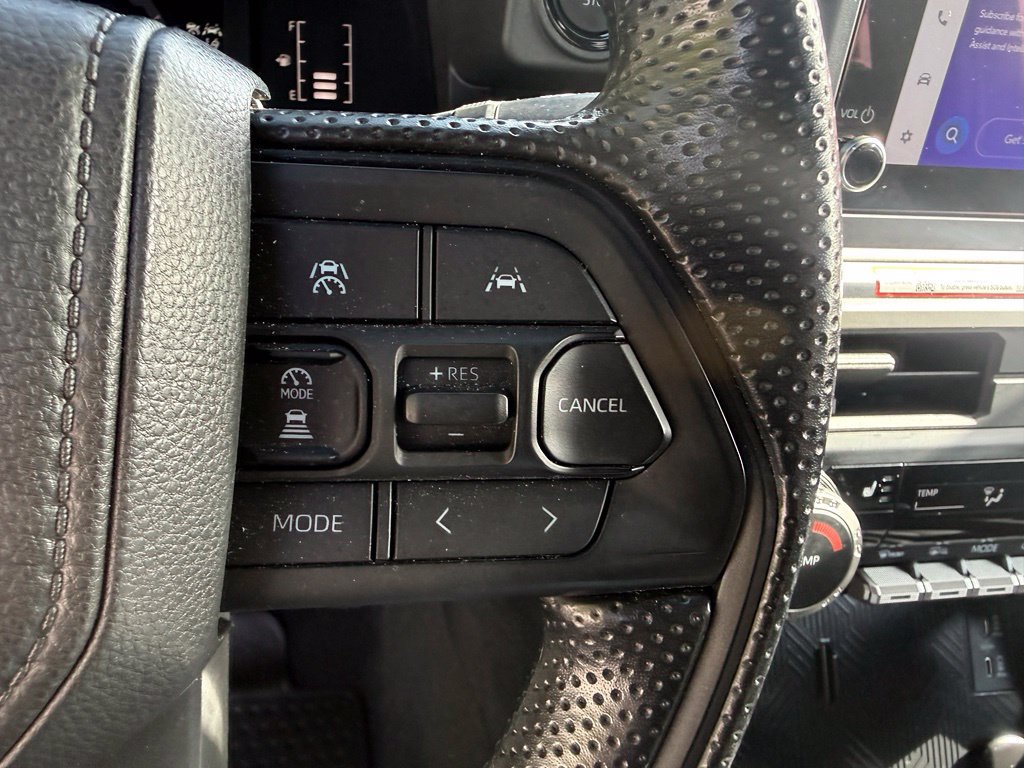 Certified 2025 Toyota Tacoma SR5 AWD/4WD image 28