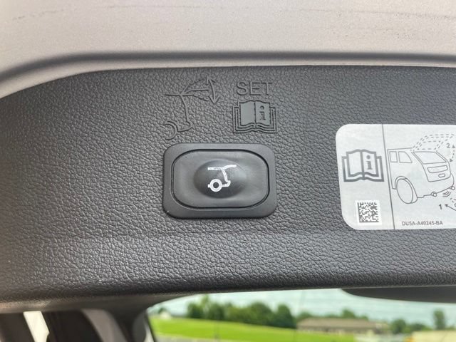 Used 2018 Ford Escape Titanium w/ Ford Safe & Smart Package AWD/4WD image 66