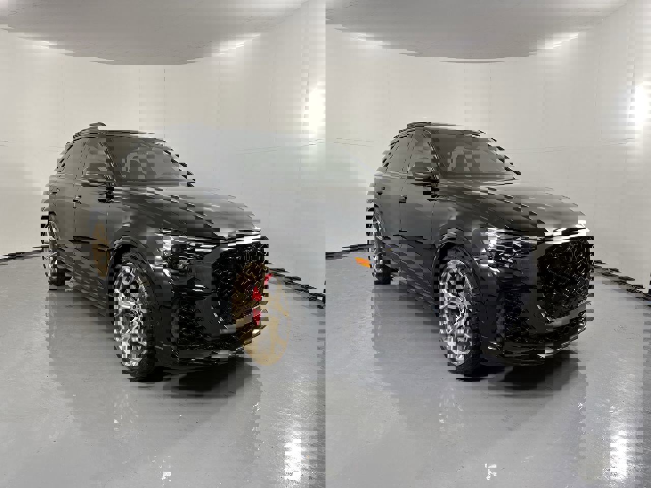 Certified 2025 Audi RS Q8 performance w/ Matte Carbon Package AWD/4WD image 28