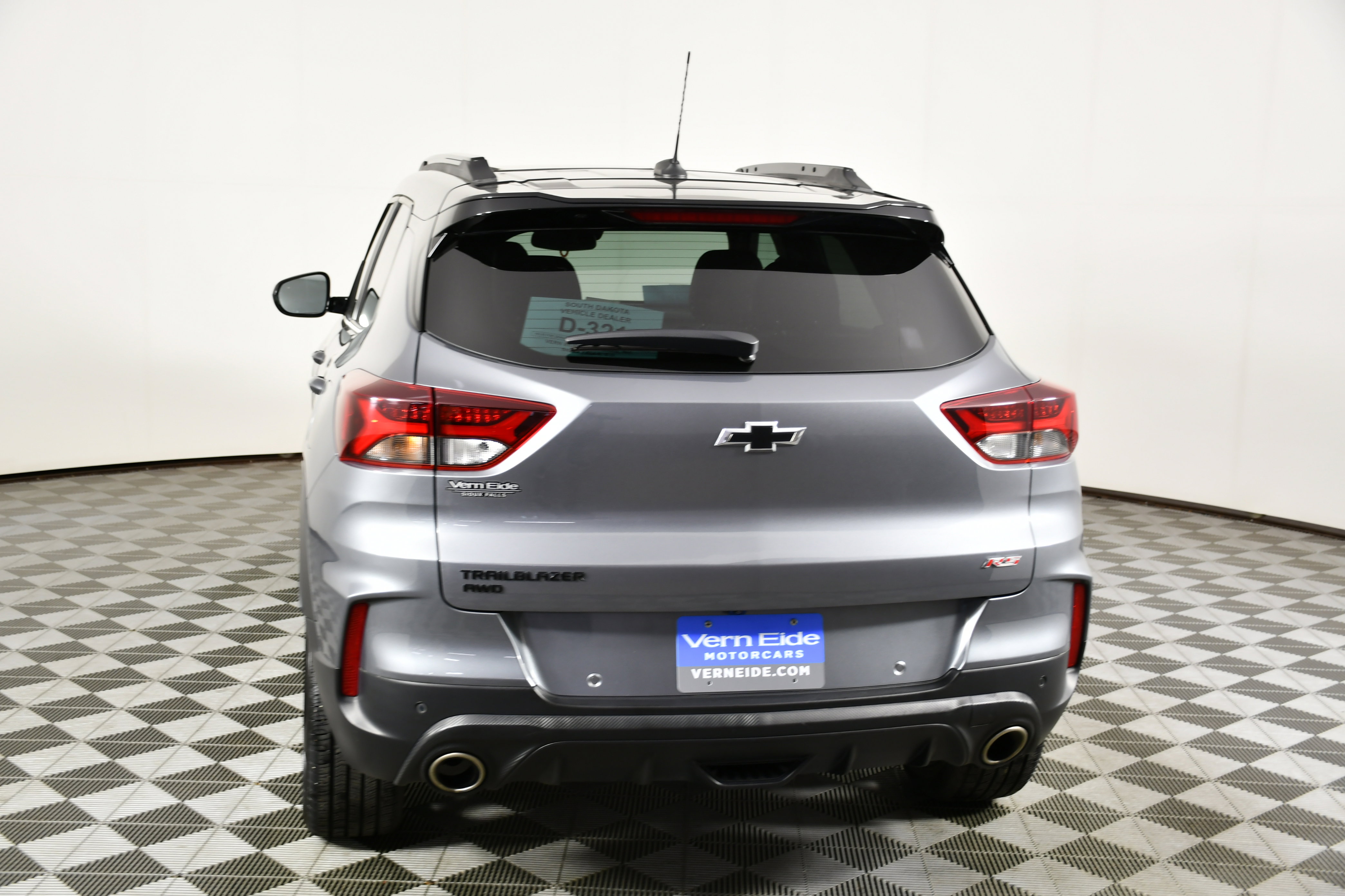 Used 2021 Chevrolet TrailBlazer RS w/ Sun and Liftgate Package image 7