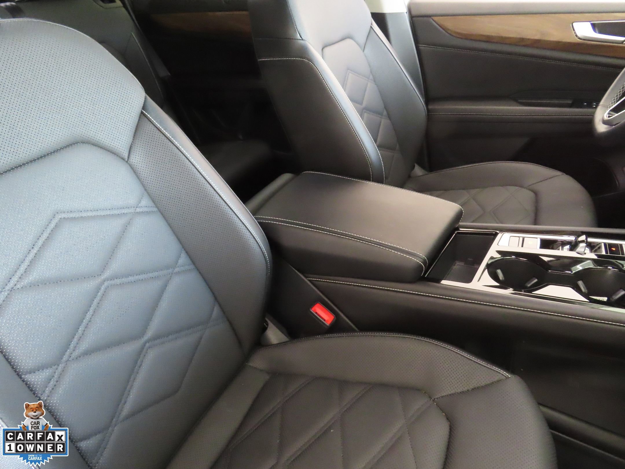 Used 2024 Volkswagen Atlas SE w/ Black Wheel Package FWD image 25