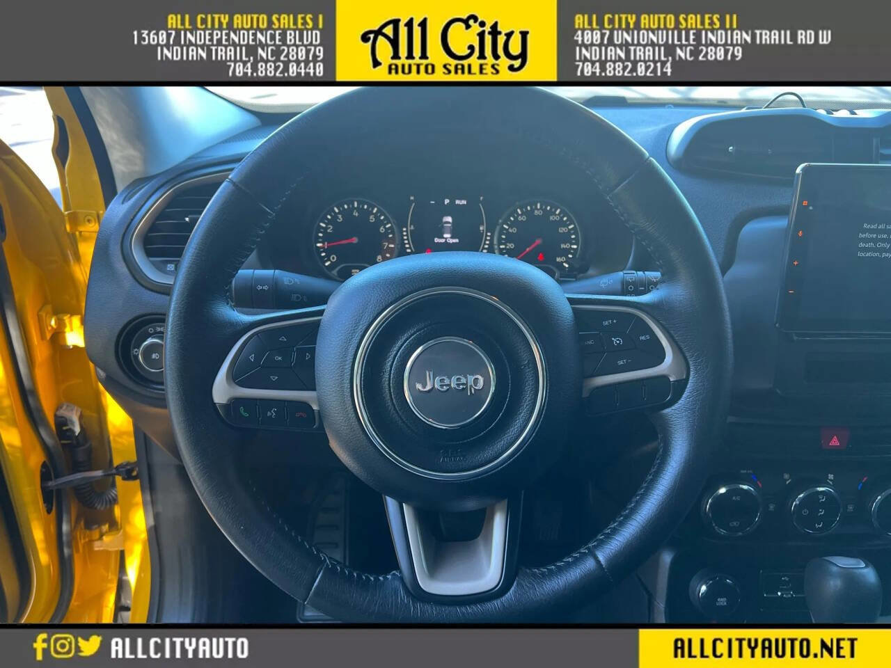 Used 2015 Jeep Renegade Latitude w/ Popular Equipment Group image 22