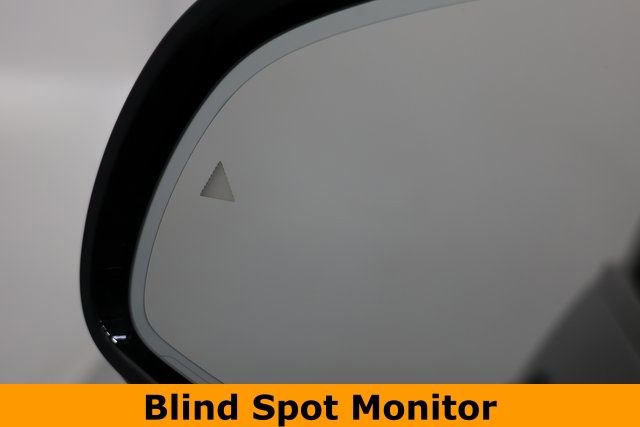 Used 2025 BMW X5 M Competition w/ Executive Package image 29