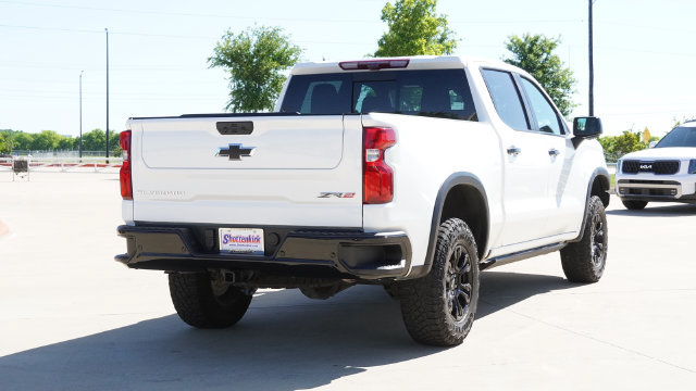 Used 2024 Chevrolet Silverado 1500 ZR2 w/ Technology Package AWD/4WD image 10