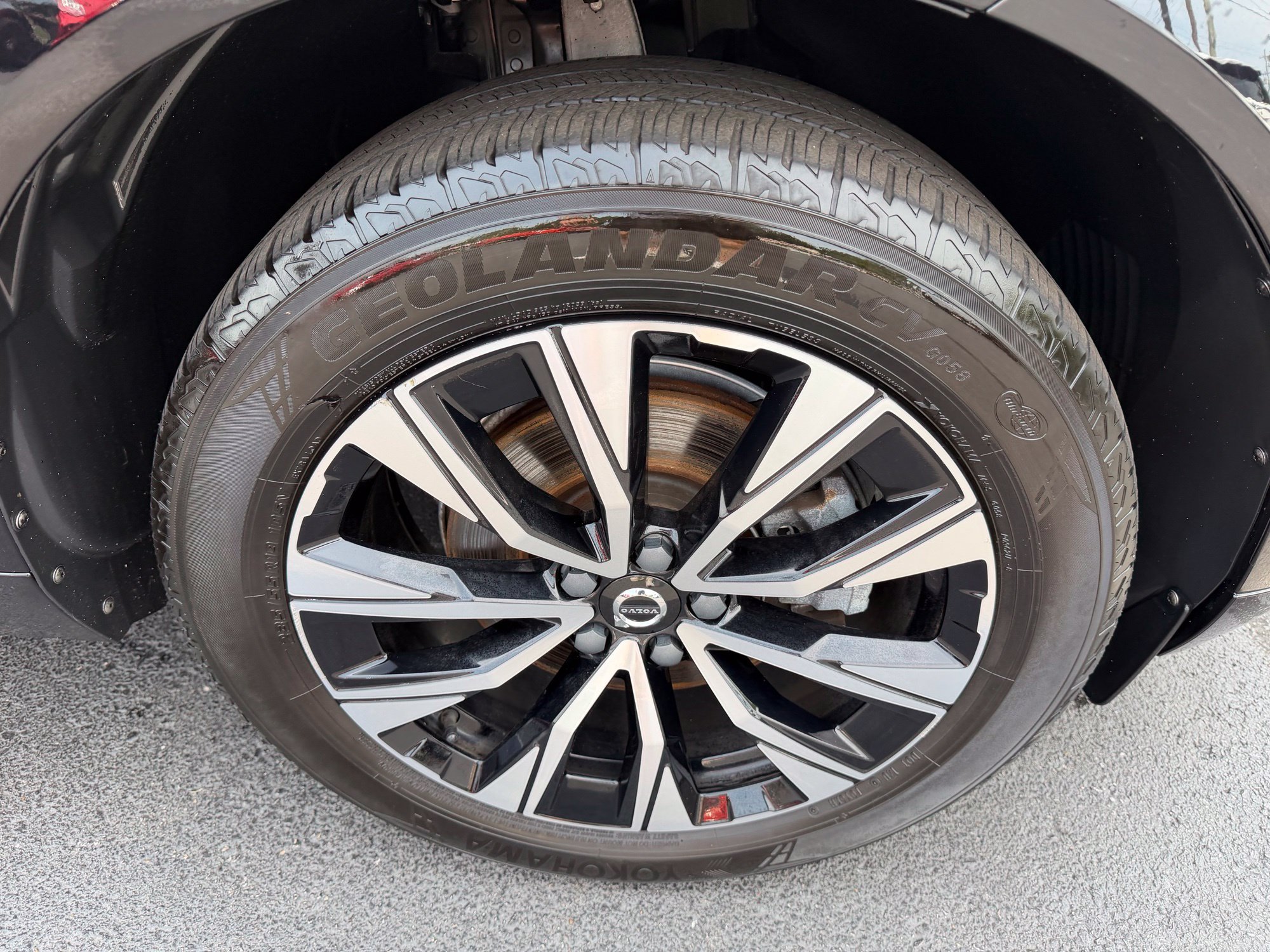 Used 2023 Volvo XC60 B5 Plus AWD/4WD image 10
