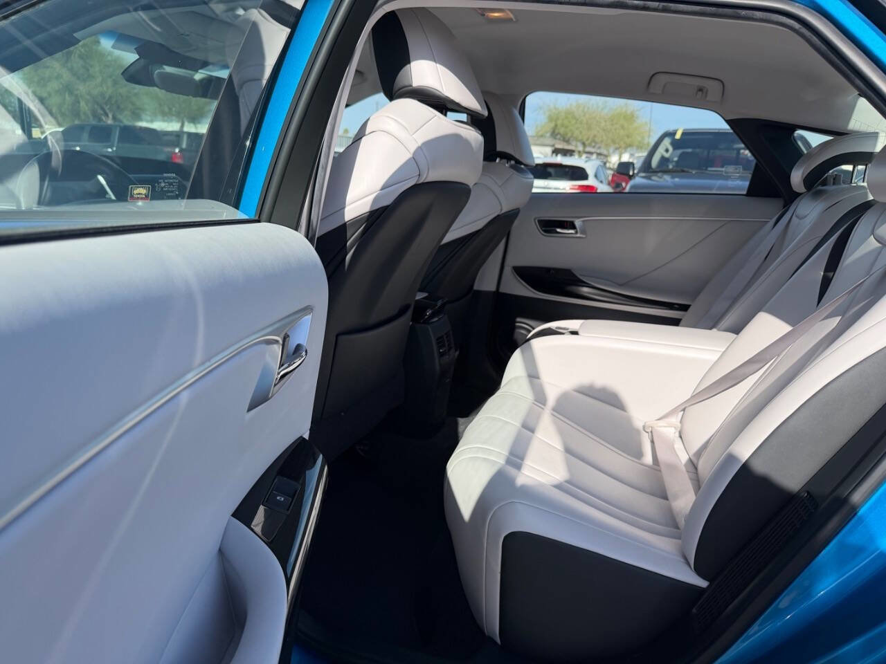 Used 2019 Toyota Mirai FWD image 22