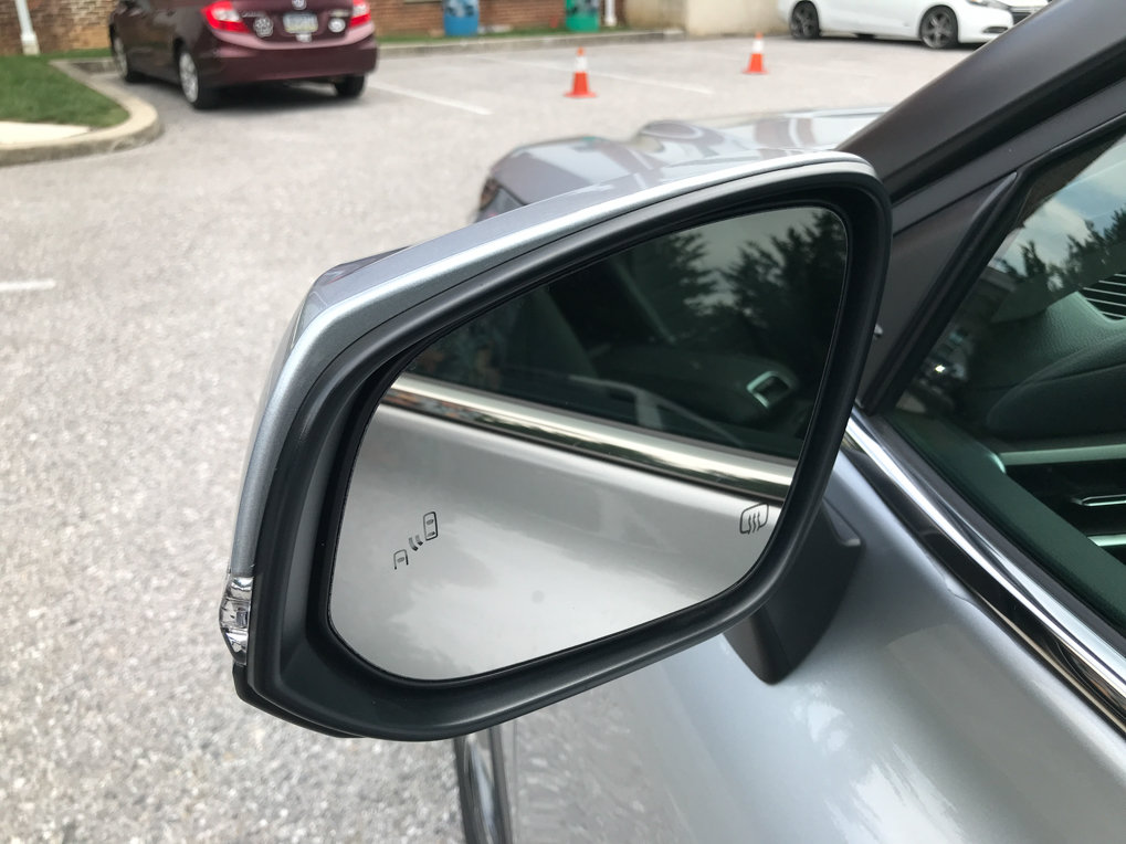 Certified 2022 Toyota Highlander XLE AWD/4WD image 13