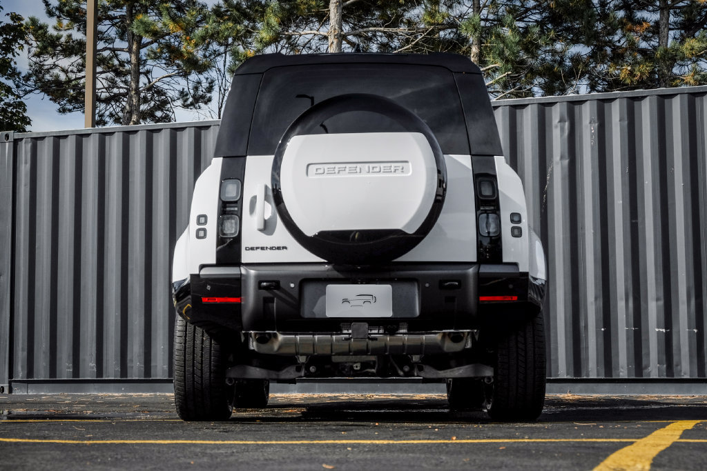 New 2026 Land Rover Defender 110 X-Dynamic SE AWD/4WD image 7