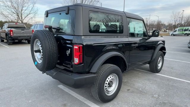 New 2026 Ford Bronco 2-Door image 2