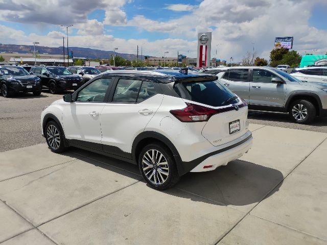 Used 2023 Nissan Kicks SV FWD image 7