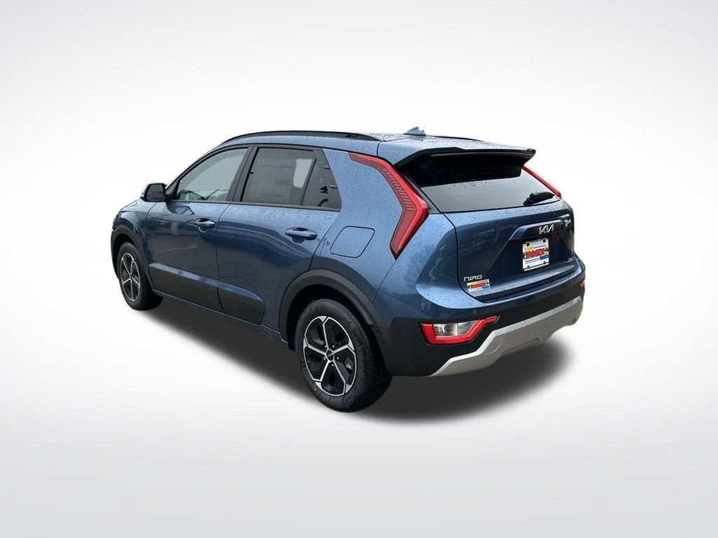 New 2025 Kia Niro EX image 3