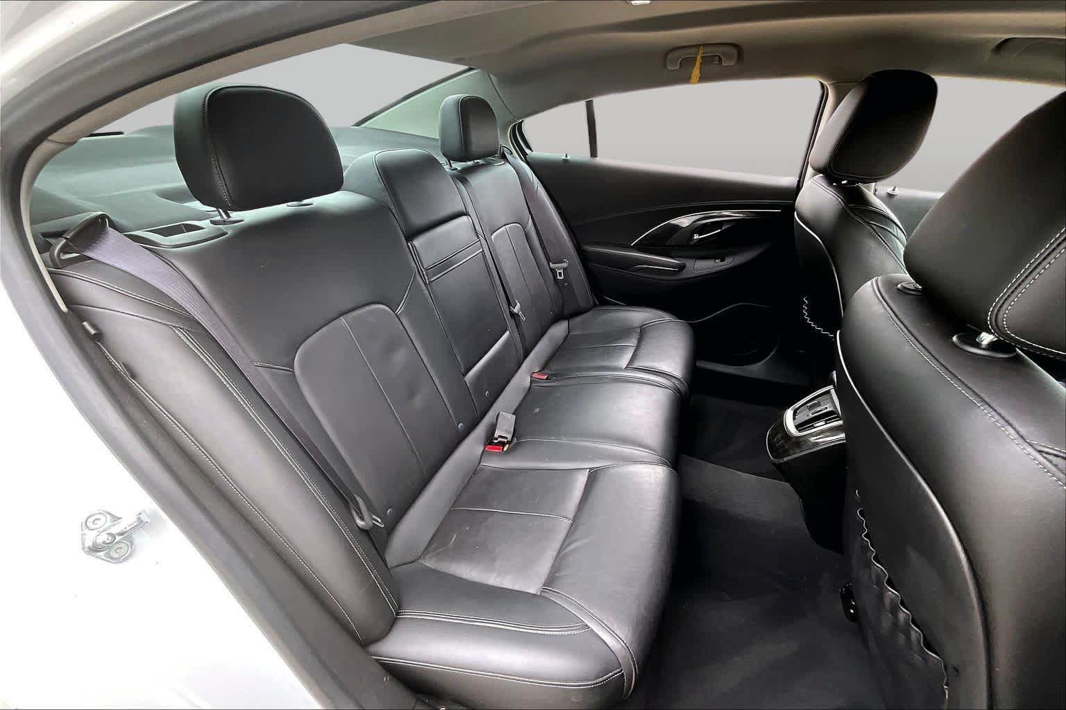 Used 2015 Buick LaCrosse Leather FWD image 17