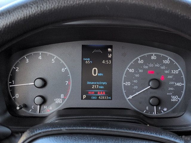 Used 2025 Toyota Corolla LE FWD image 24