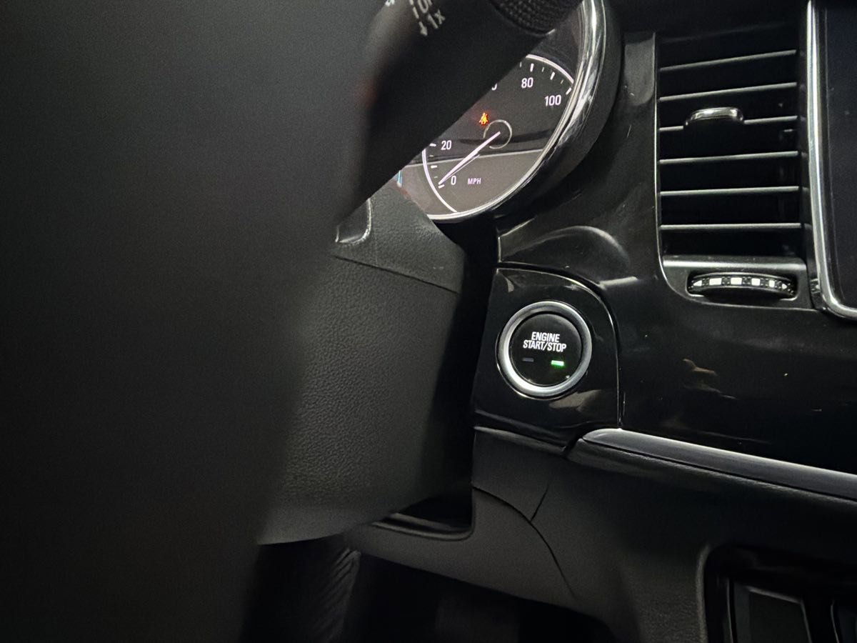 Used 2020 Buick Encore Preferred image 18