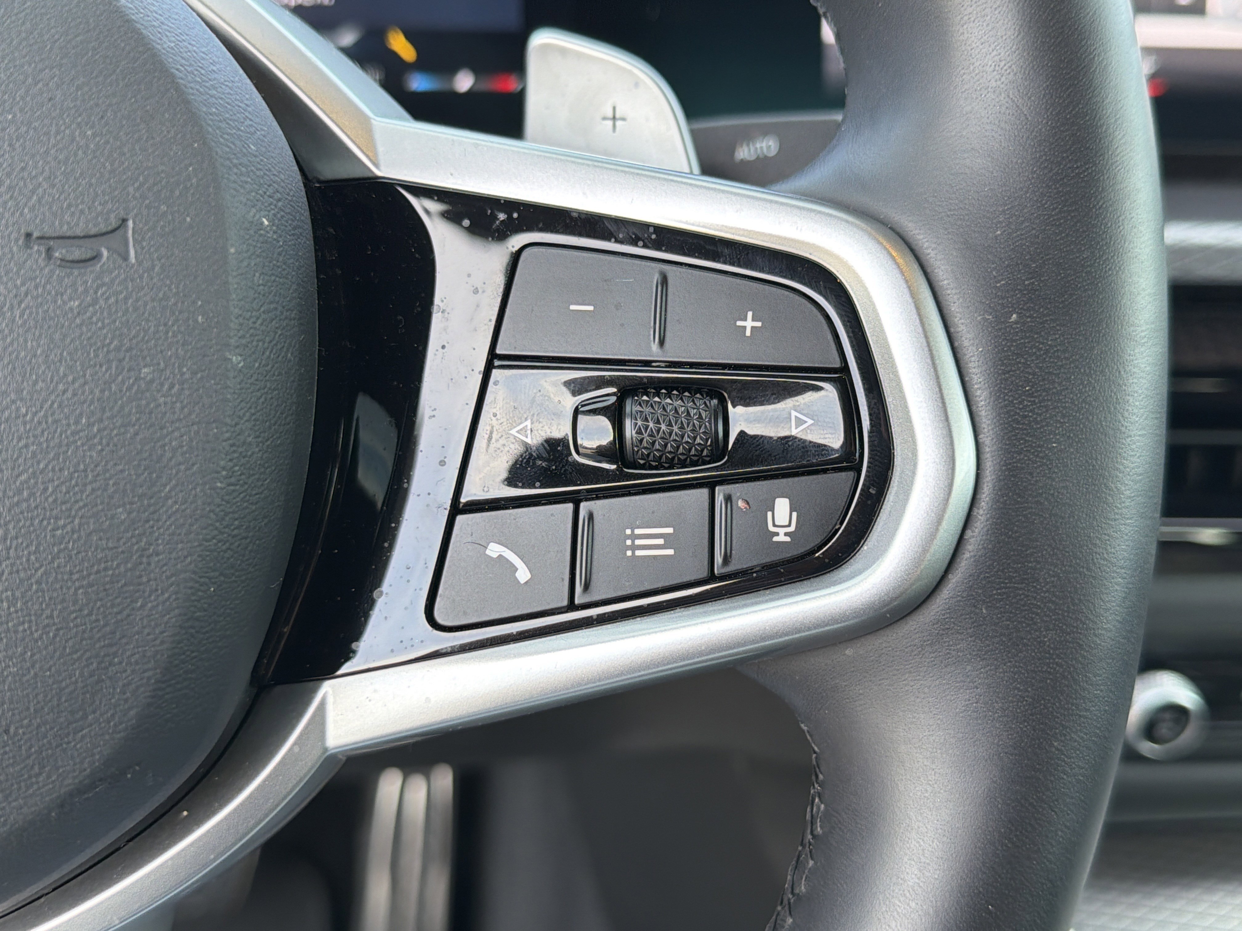 Used 2025 BMW 430i Coupe w/ M Sport Package image 10