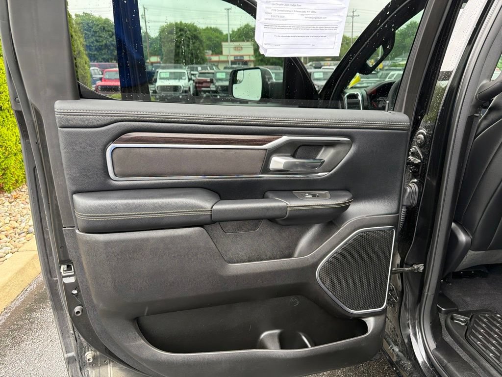 Used 2026 RAM 1500 Laramie AWD/4WD image 18