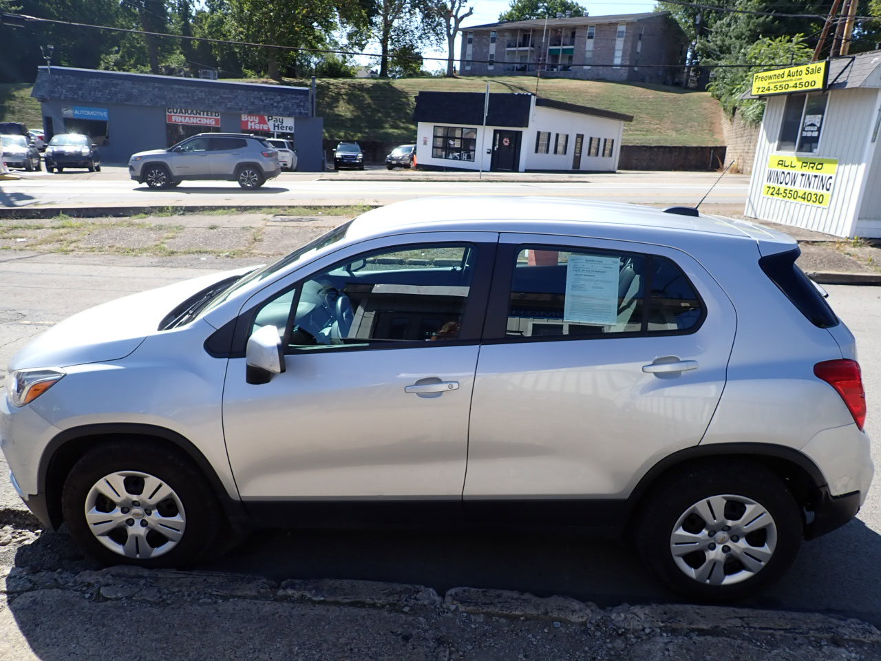Used 2017 Chevrolet Trax LS image 4