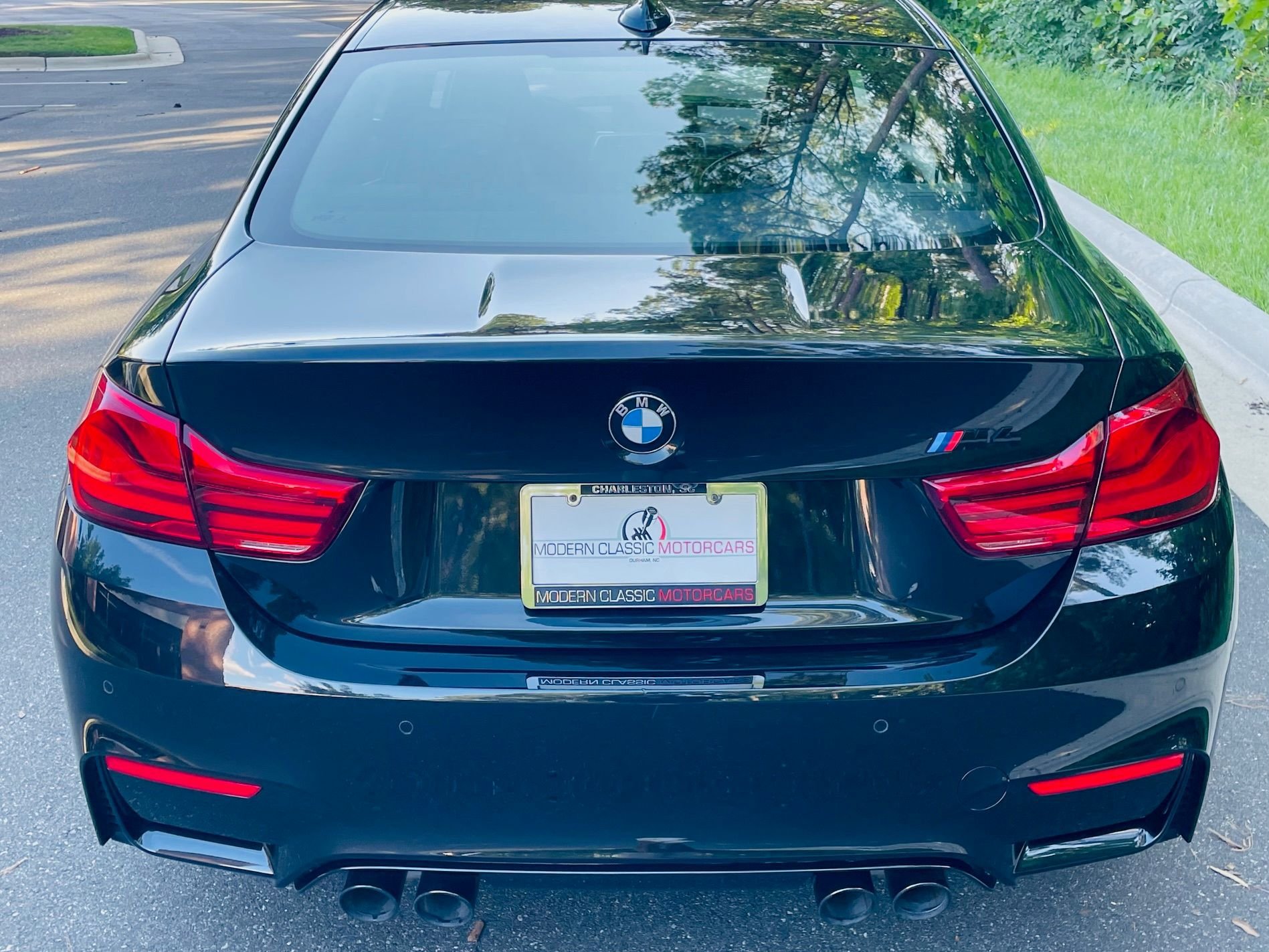 Used 2019 BMW M4 Coupe w/ Competition Package RWD image 18