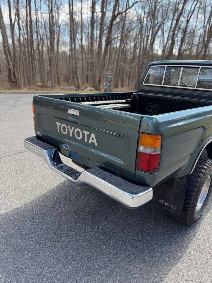 Used 1992 Toyota Pickup Deluxe image 18