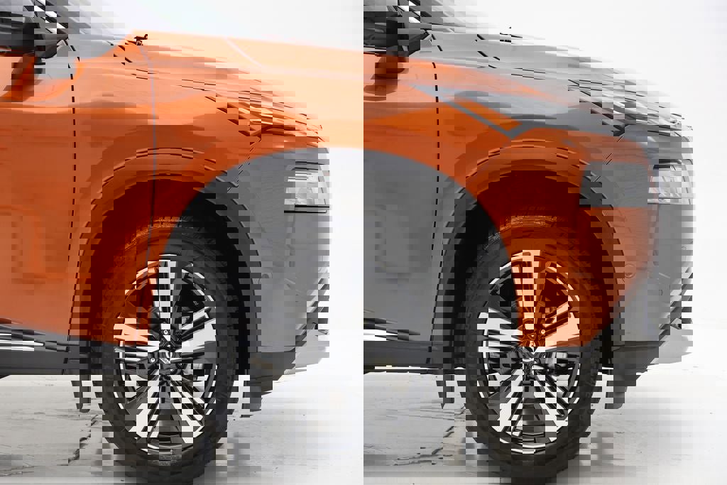 Used 2021 Nissan Rogue Platinum image 4