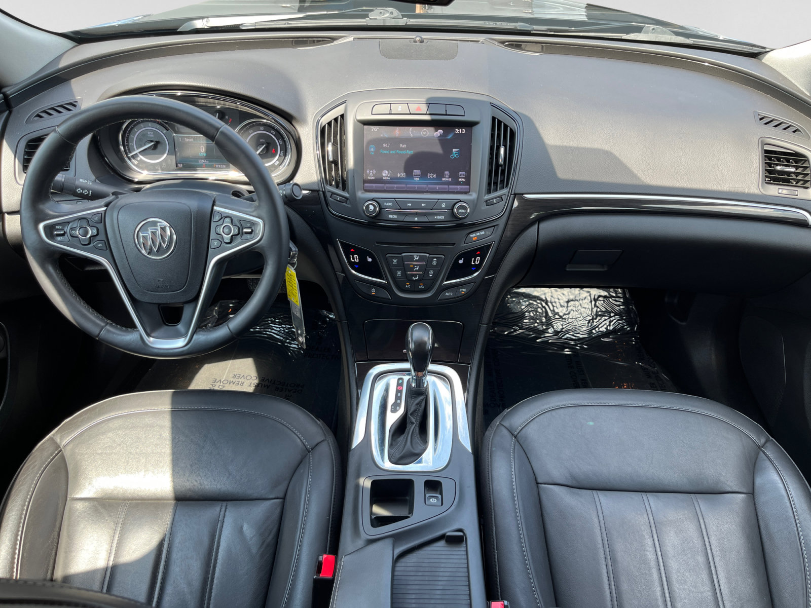 Used 2017 Buick Regal Sport Touring FWD image 12