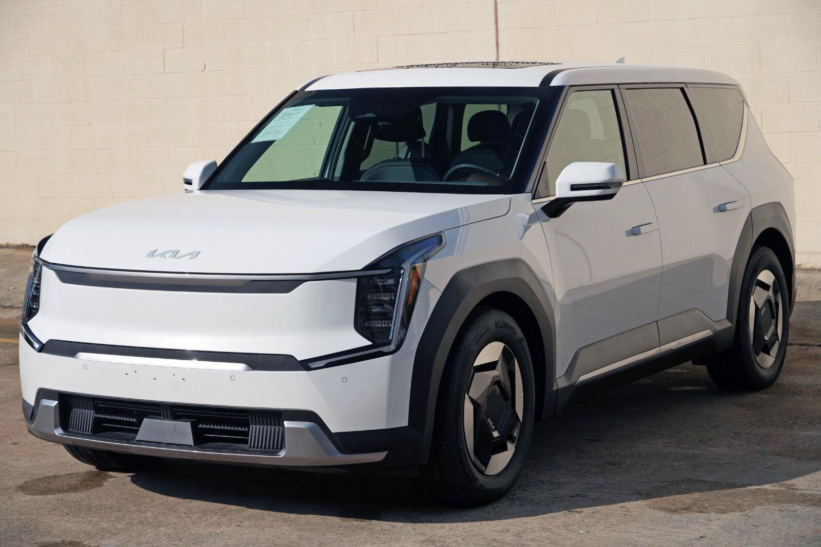 Used 2026 Kia EV9 Light RWD image 45