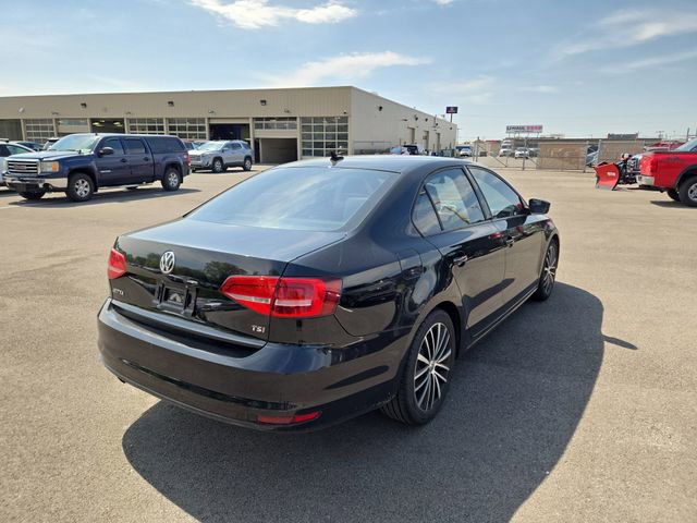 Used 2015 Volkswagen Jetta Sport FWD image 6
