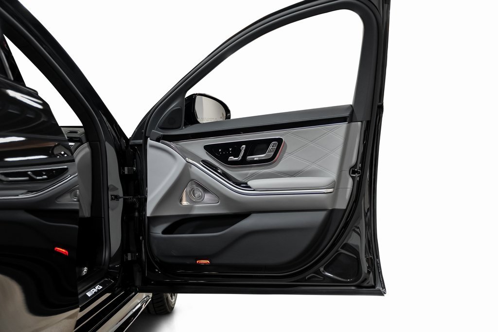 Used 2025 Mercedes-Benz S 63 AMG S image 59