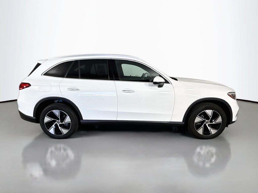 Used 2024 Mercedes-Benz GLC 300 image 8