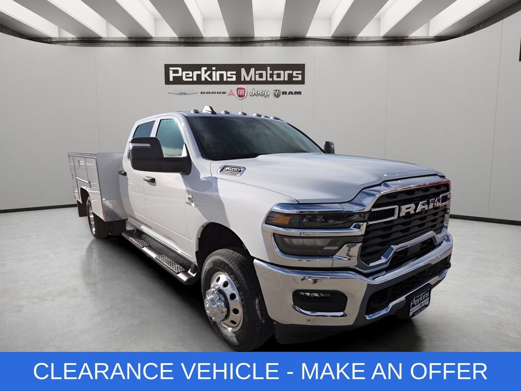 New 2026 RAM 3500 Tradesman w/ Chrome Appearance Group AWD/4WD image 15