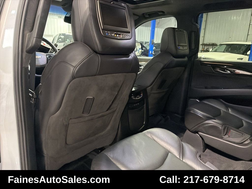 Used 2018 Cadillac Escalade Platinum image 61